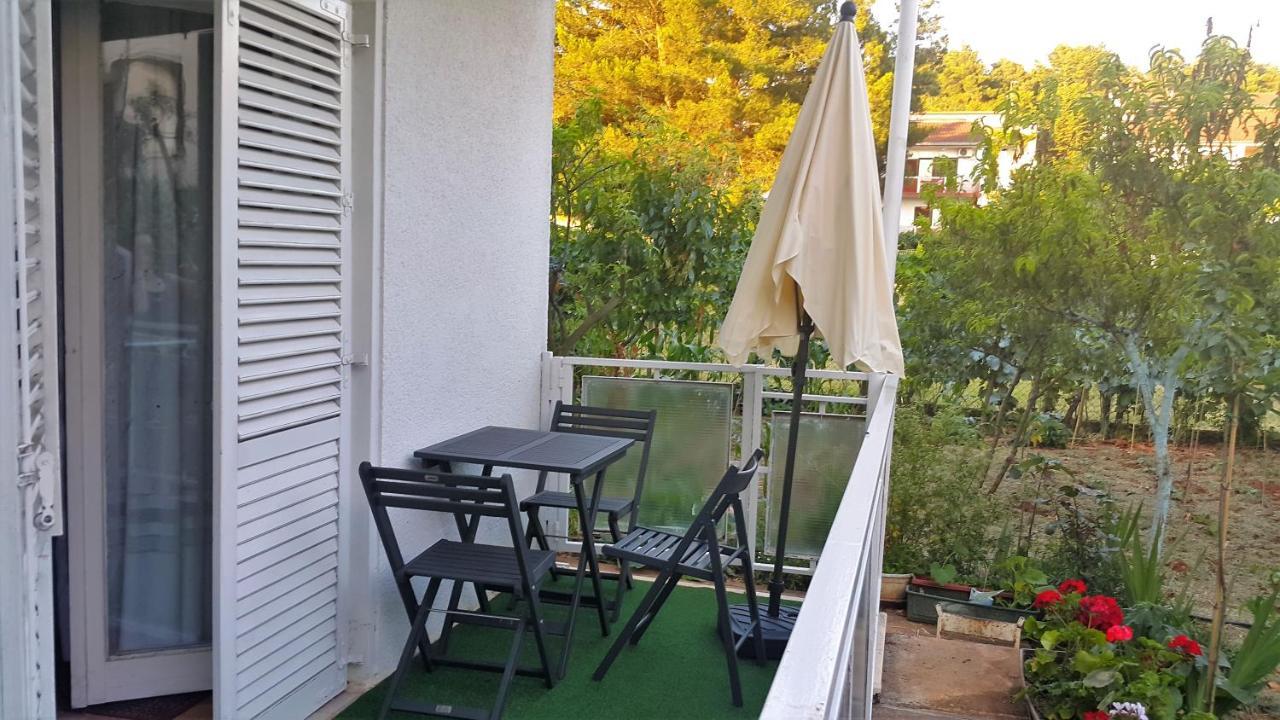 The Apartment With Air Conditioned โปเรช ภายนอก รูปภาพ